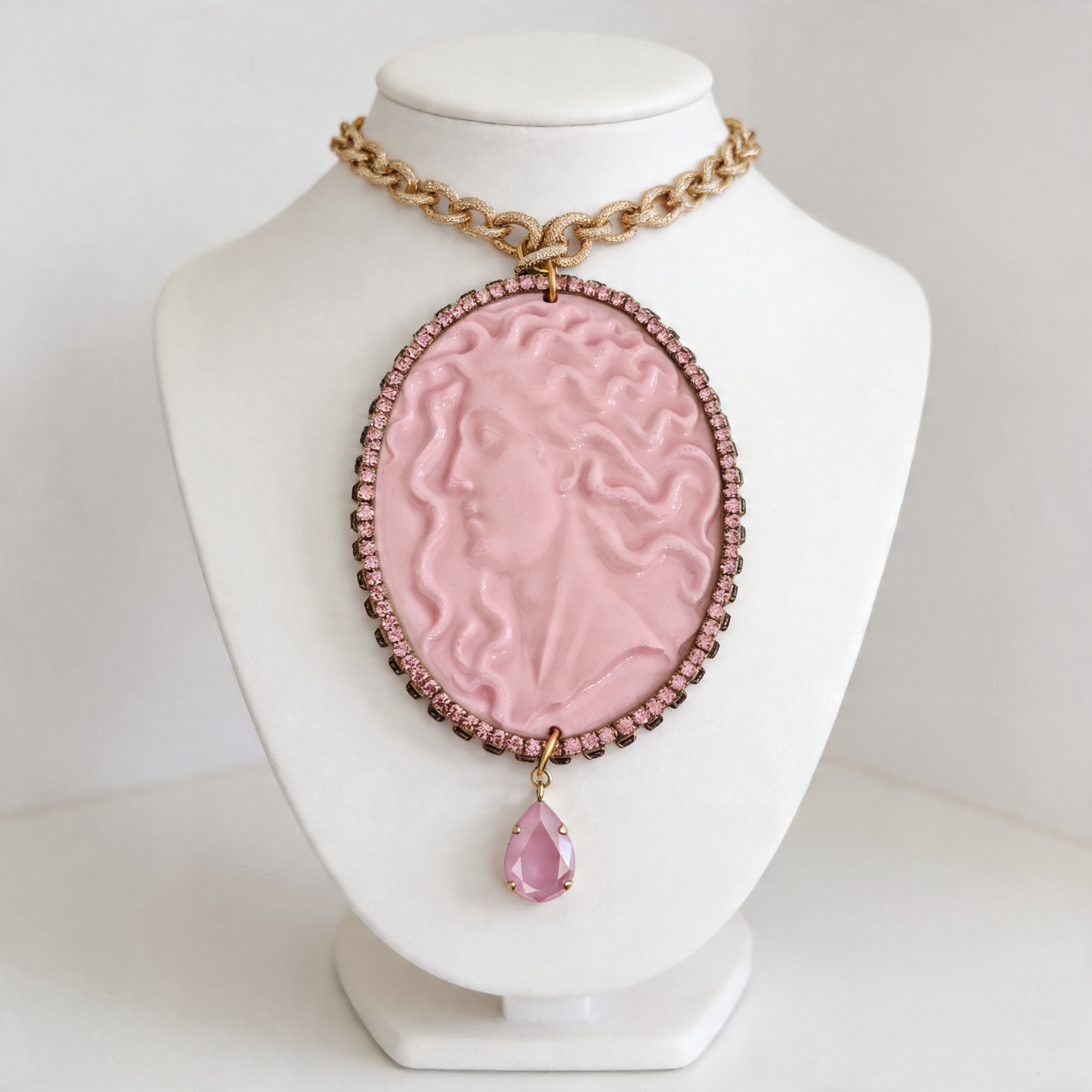 Cammeo Medusa Rosa