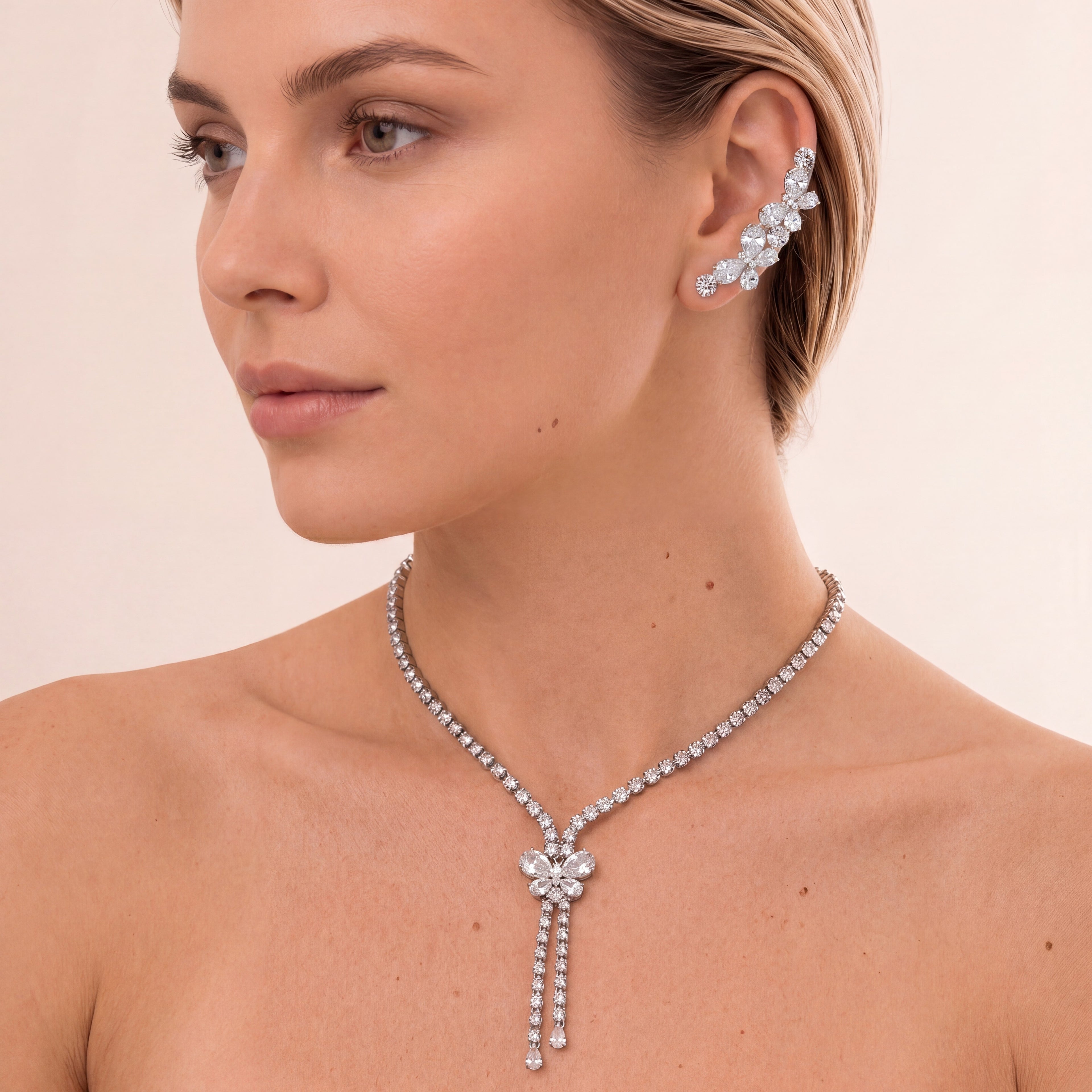 Collana Crisalide in Swarovski e zirconi