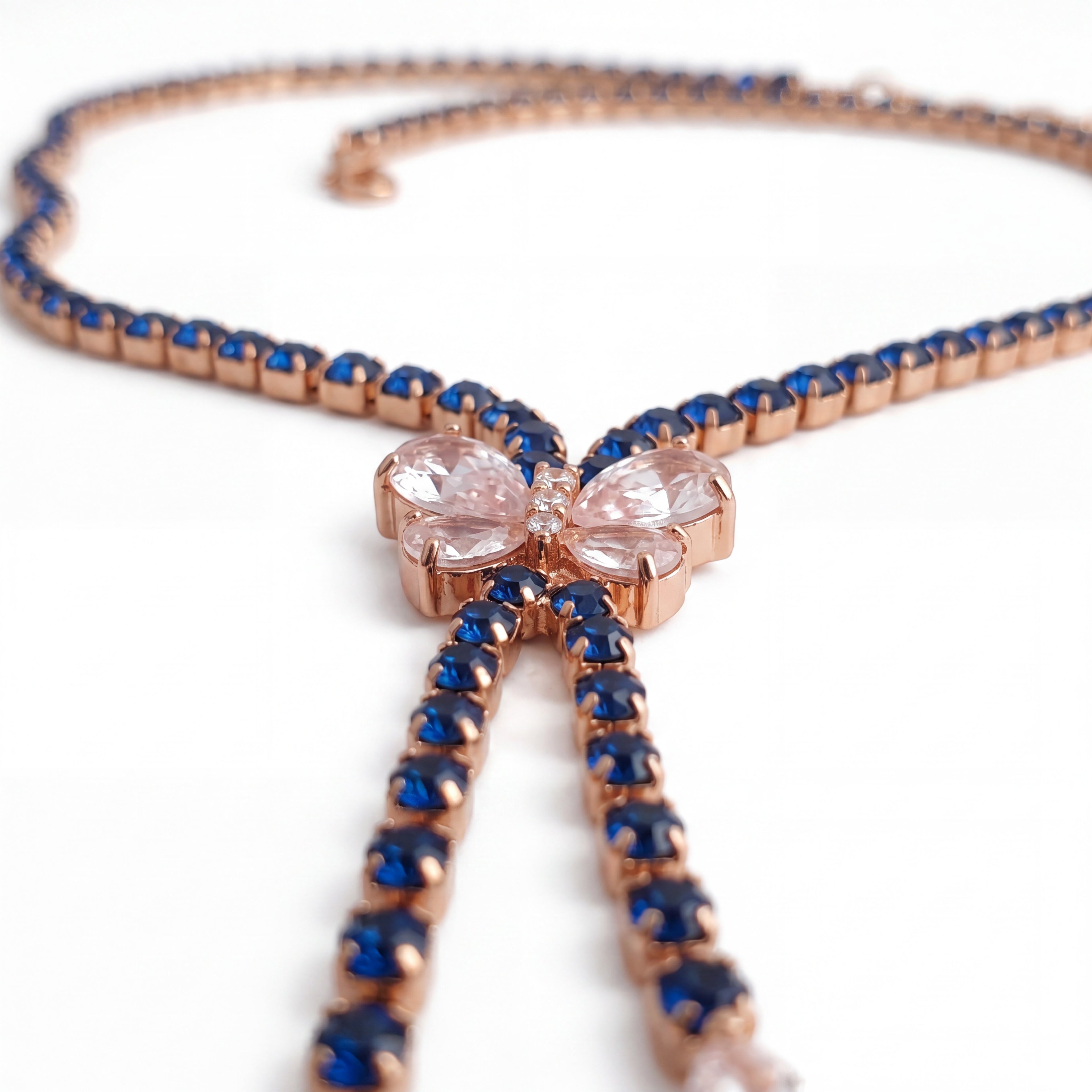 Collana Crisalide in Swarovski e zirconi